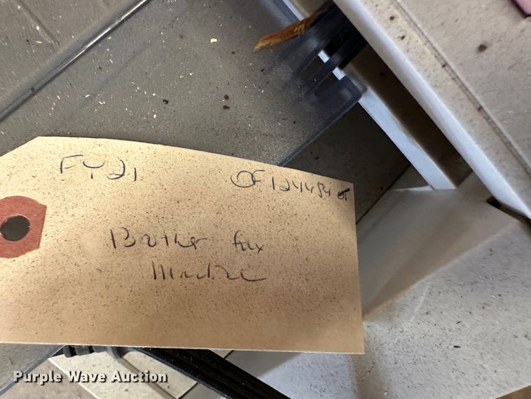 image for item KR9109 Office equipment