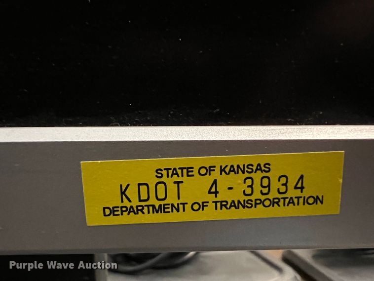 image for item KR9577 (12) monitors