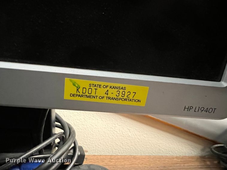 image for item KR9577 (12) monitors