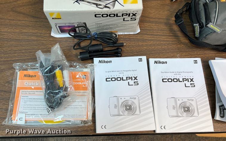 image for item KR9578 (3) digital cameras