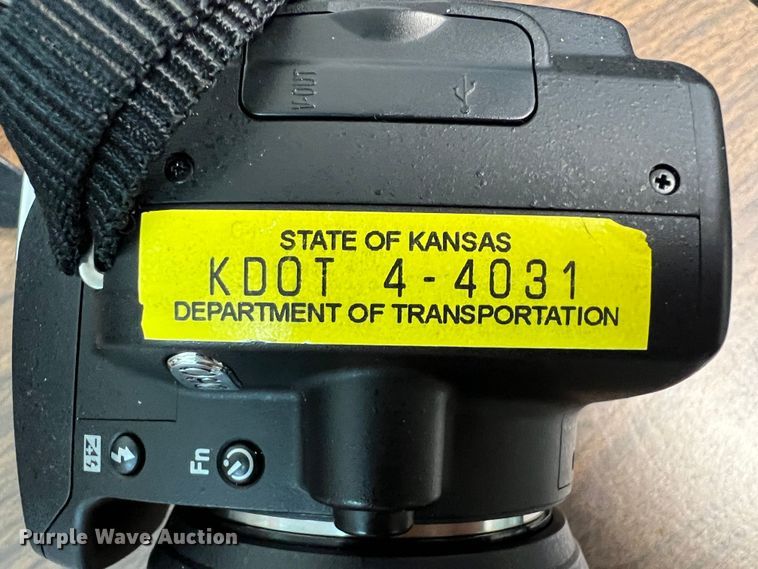 image for item KR9578 (3) digital cameras