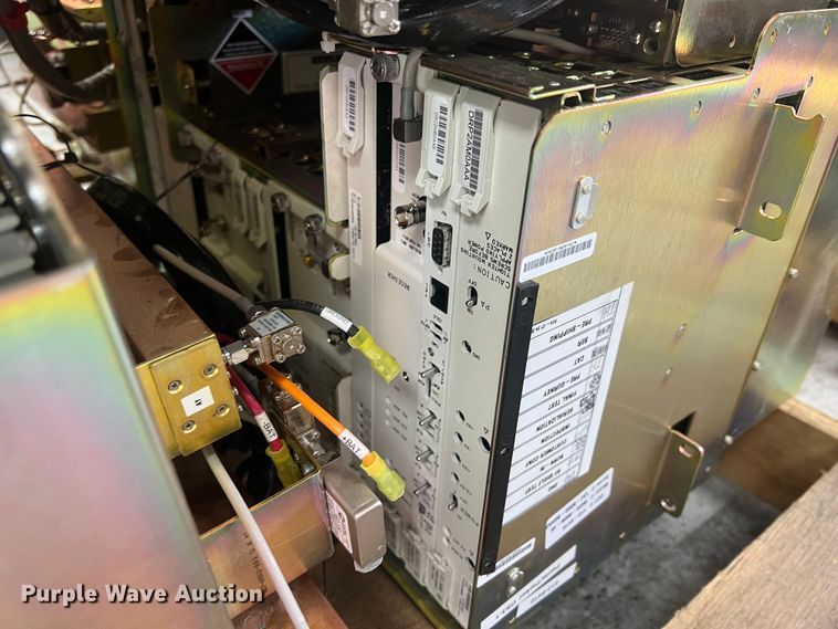 image for item KR9579 (13) Alcatel-Lucent MDR-8000 digital microwave radios