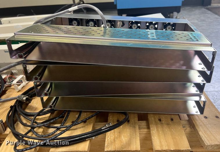 image for item KR9579 (13) Alcatel-Lucent MDR-8000 digital microwave radios