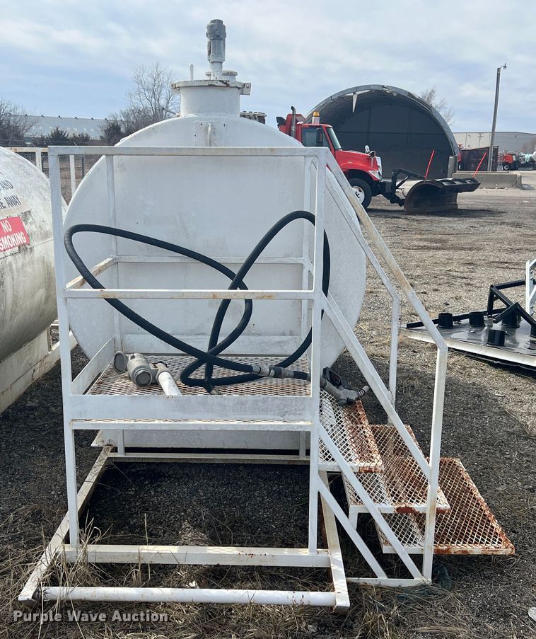 image for item KR9580 1994 A.M. Environmental  fuel tank