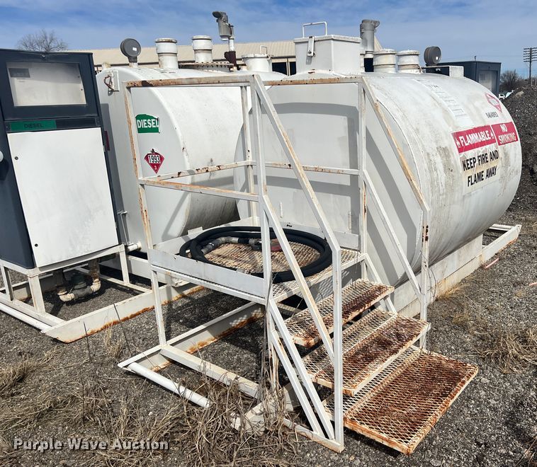 image for item KR9581 1993 Smith Tank Co. 1000  fuel tank