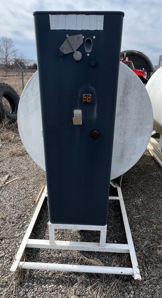 image for item KR9581 1993 Smith Tank Co. 1000  fuel tank