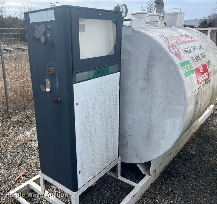 image for item KR9581 1993 Smith Tank Co. 1000  fuel tank