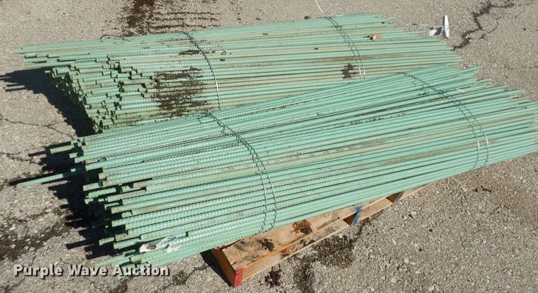 image for item KS9456 Approximately 940 pieces of epoxy coated re-bar