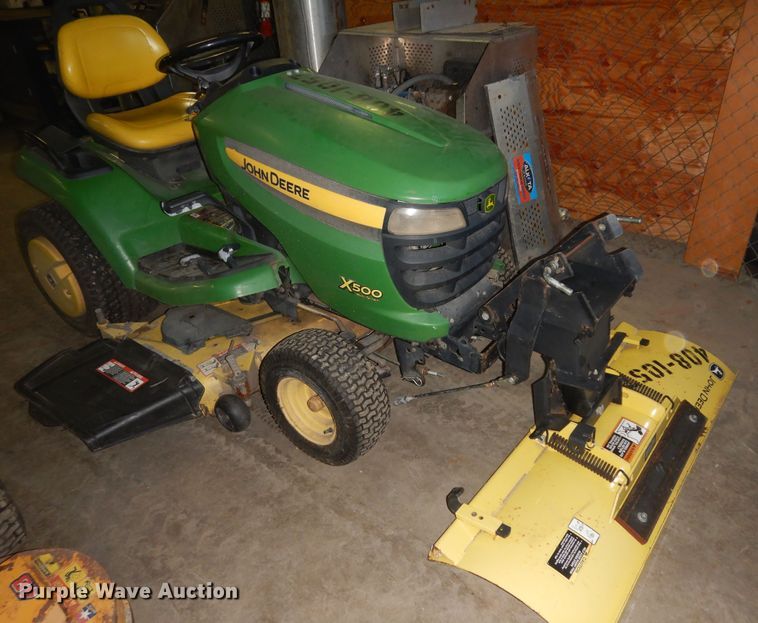 image for item KS9461 2007 John Deere X500  lawn mower