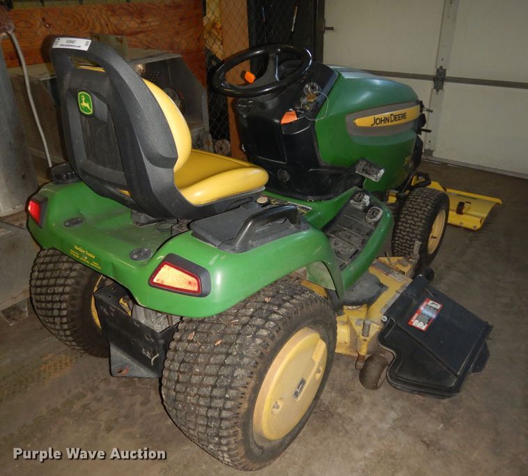 image for item KS9461 2007 John Deere X500  lawn mower