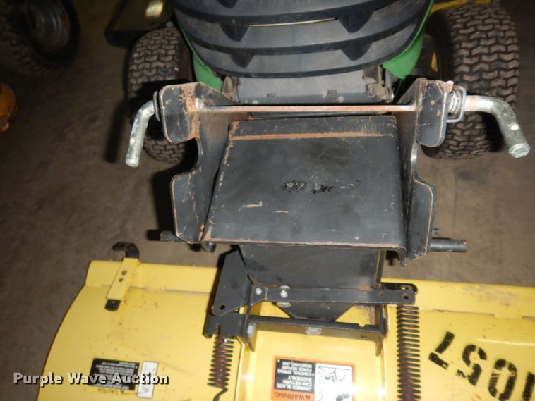 image for item KS9461 2007 John Deere X500  lawn mower