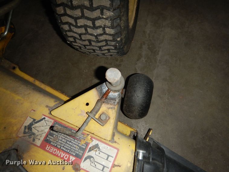 image for item KS9461 2007 John Deere X500  lawn mower