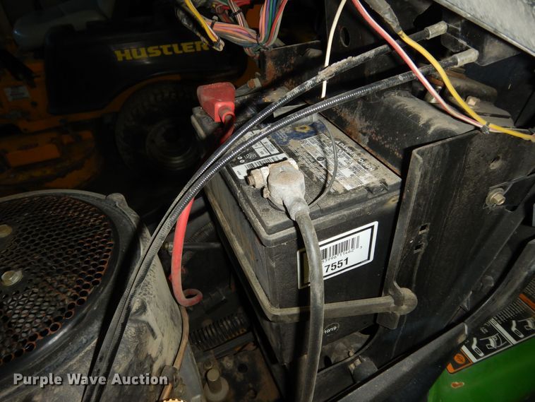 image for item KS9461 2007 John Deere X500  lawn mower