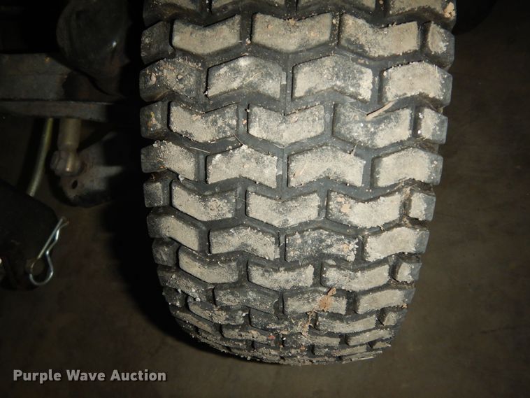 image for item KS9461 2007 John Deere X500  lawn mower