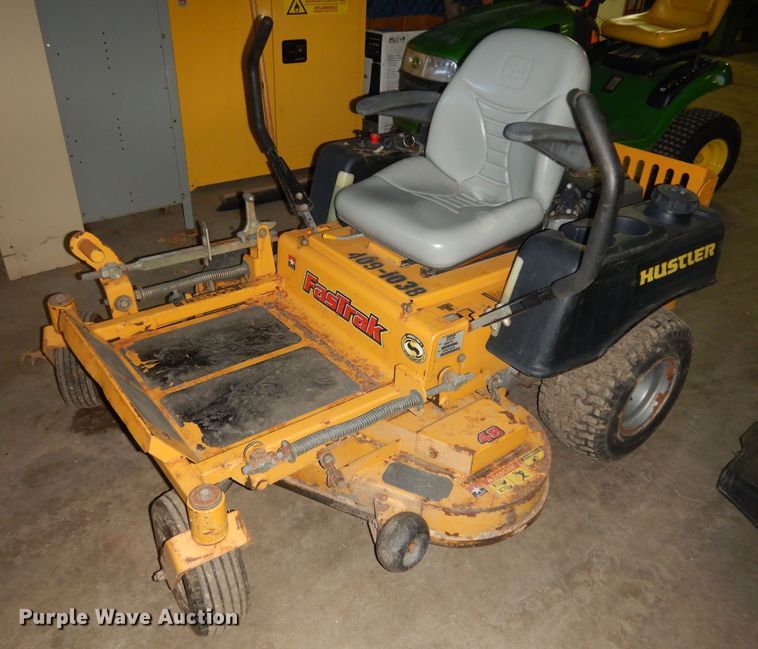 image for item KS9462 2007 Hustler FasTrak 927342  ZTR lawn mower