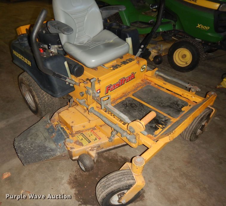 image for item KS9462 2007 Hustler FasTrak 927342  ZTR lawn mower