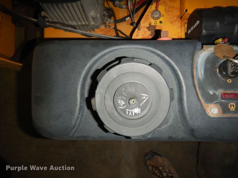 image for item KS9462 2007 Hustler FasTrak 927342  ZTR lawn mower