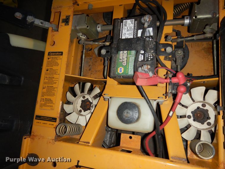 image for item KS9462 2007 Hustler FasTrak 927342  ZTR lawn mower