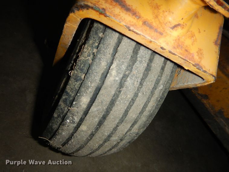 image for item KS9462 2007 Hustler FasTrak 927342  ZTR lawn mower