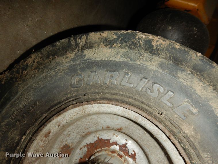 image for item KS9462 2007 Hustler FasTrak 927342  ZTR lawn mower