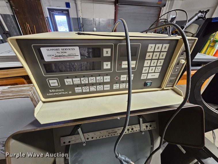 image for item KS9474 Mitutoyo PH353F  optical comparator