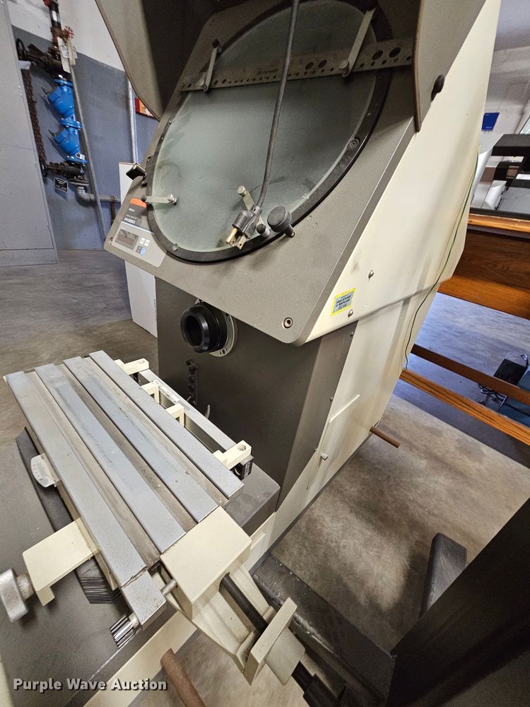 image for item KS9474 Mitutoyo PH353F  optical comparator