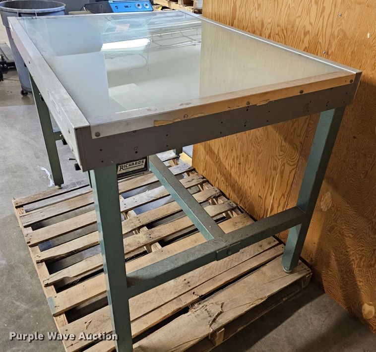 image for item KS9475 Richards GFL-3040  light table