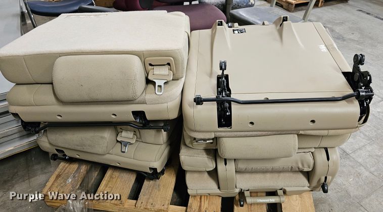 image for item KS9511 (4) Chevrolet Suburban rear seats