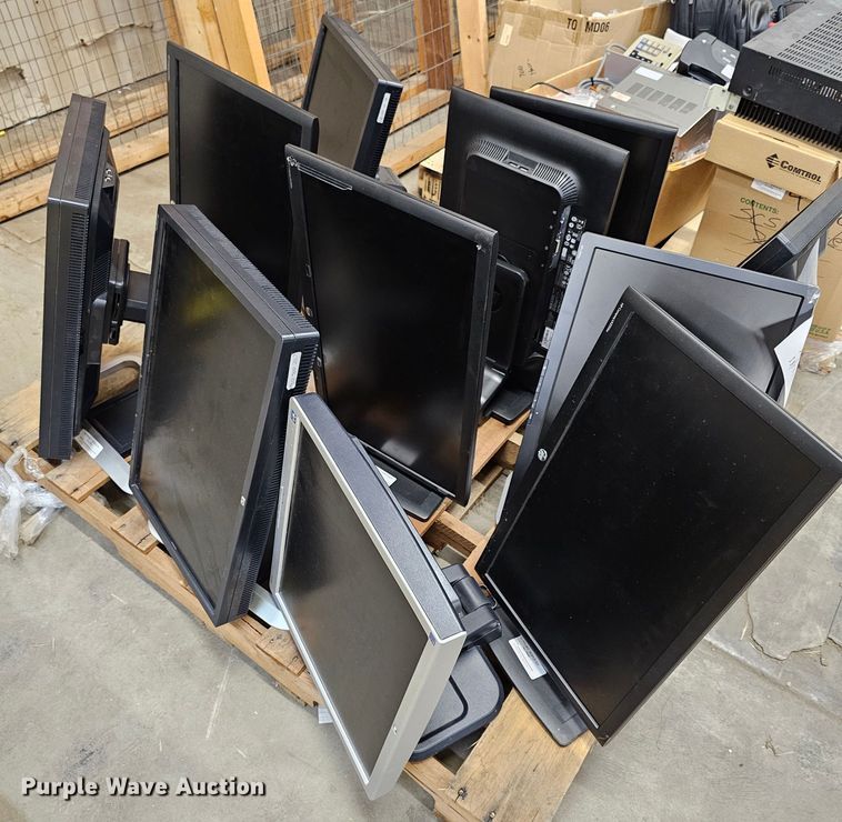 image for item KS9518 (12) HP monitors