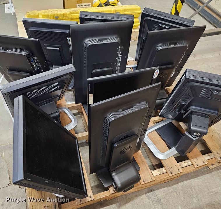 image for item KS9518 (12) HP monitors