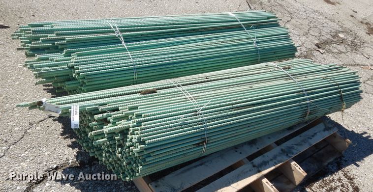 image for item KS9549 Approximately 940 pieces of epoxy coated re-bar