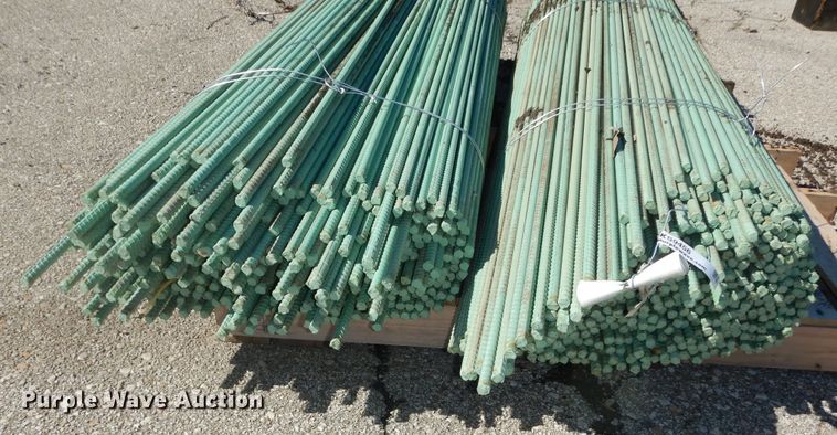 image for item KS9549 Approximately 940 pieces of epoxy coated re-bar