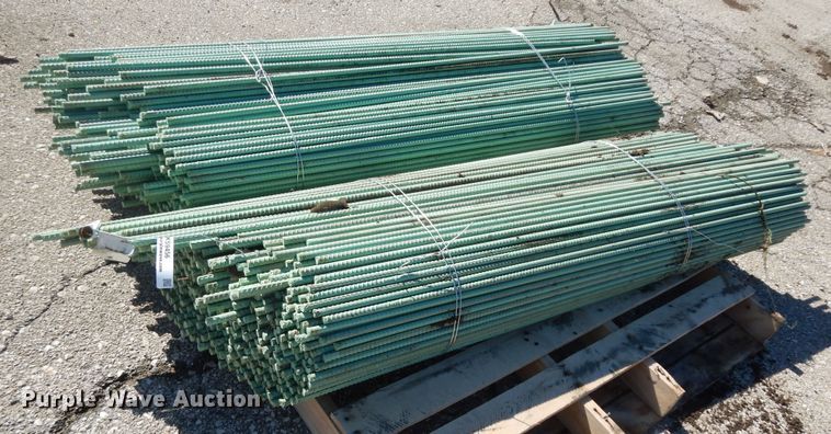 image for item KS9550 Approximately 940 pieces of epoxy coated re-bar