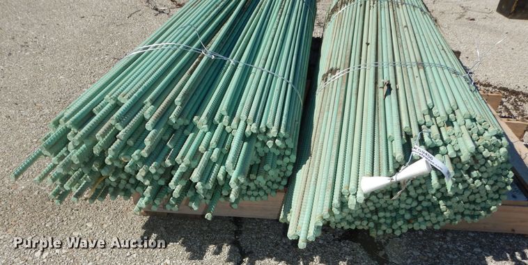 image for item KS9550 Approximately 940 pieces of epoxy coated re-bar