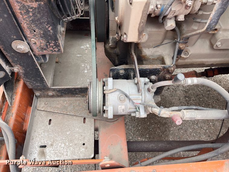 image for item LD9690 2004 Broce RJ-350  broom