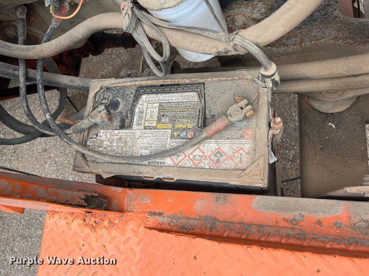 image for item LD9690 2004 Broce RJ-350  broom