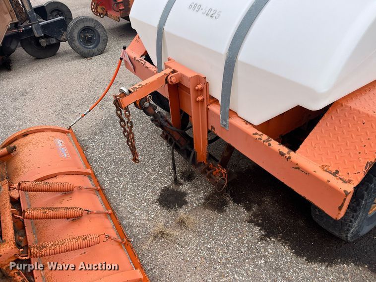 image for item LD9690 2004 Broce RJ-350  broom