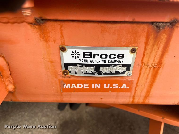 image for item LD9690 2004 Broce RJ-350  broom