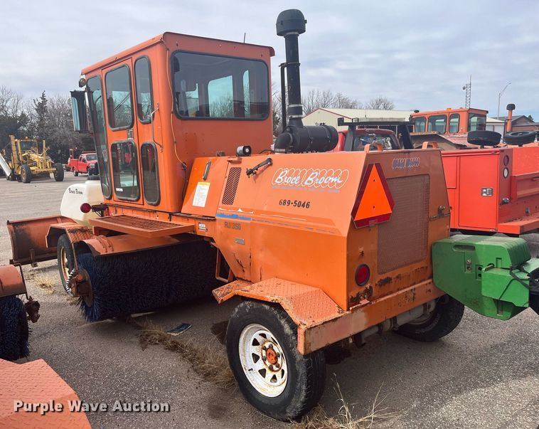 image for item LD9691 2006 Broce RJ-350  broom