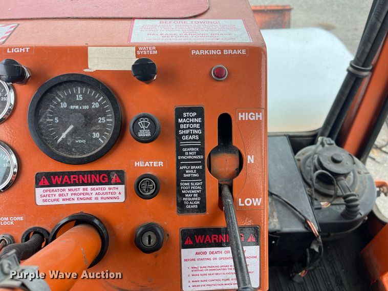 image for item LD9691 2006 Broce RJ-350  broom