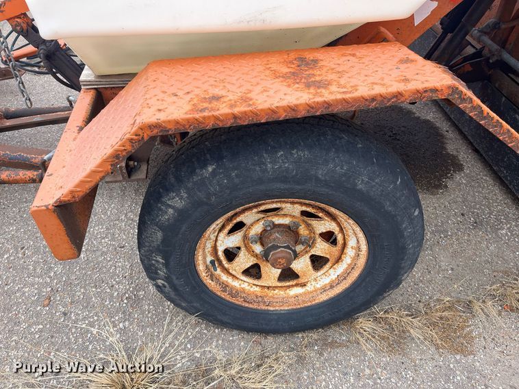 image for item LD9691 2006 Broce RJ-350  broom