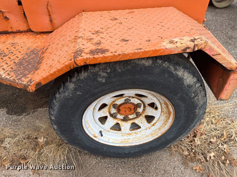 image for item LD9691 2006 Broce RJ-350  broom