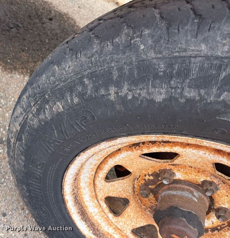 image for item LD9691 2006 Broce RJ-350  broom