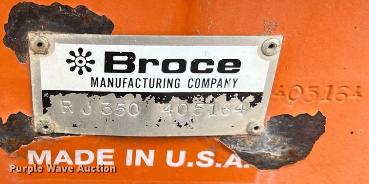 image for item LD9691 2006 Broce RJ-350  broom