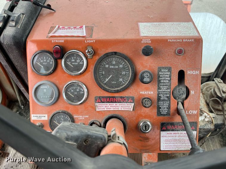 image for item LD9692 2006 Broce RJ-350  broom