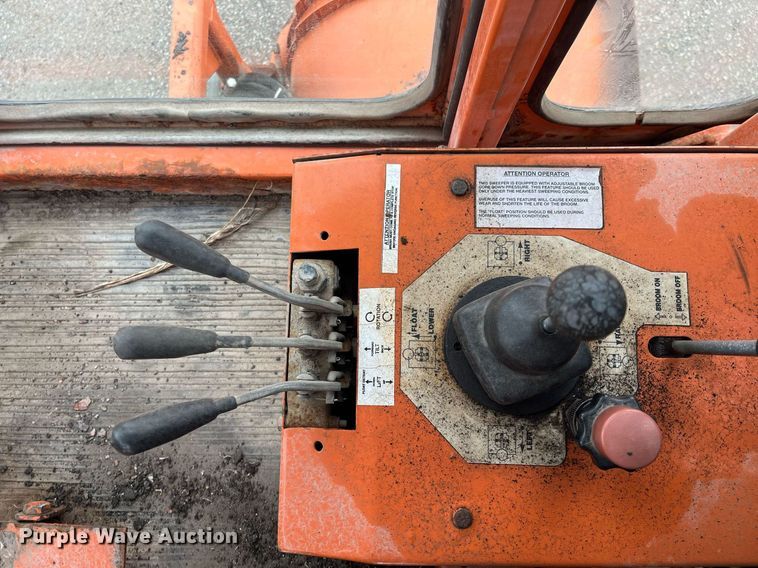 image for item LD9692 2006 Broce RJ-350  broom