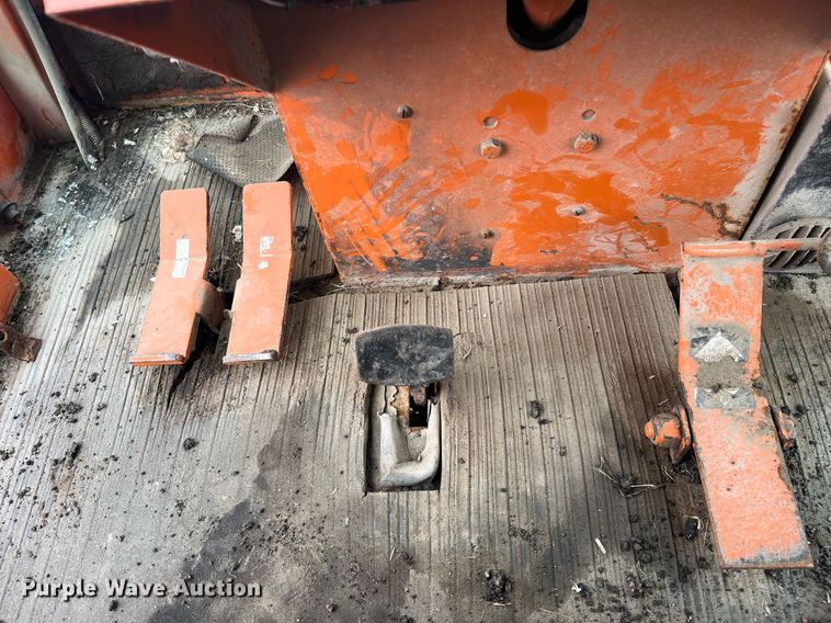 image for item LD9692 2006 Broce RJ-350  broom