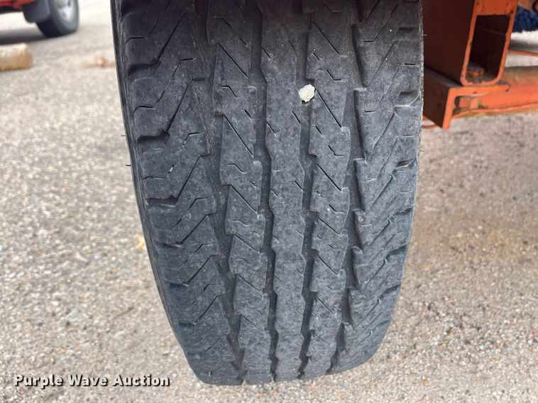 image for item LD9692 2006 Broce RJ-350  broom