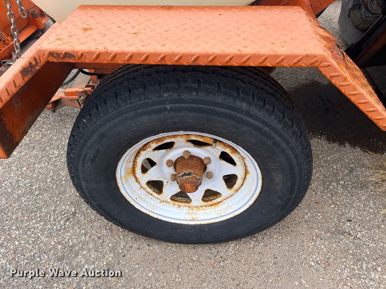 image for item LD9692 2006 Broce RJ-350  broom