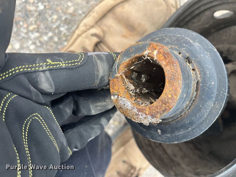 image for item LD9694 2012 Land Pride RCB6615  batwing rotary mower